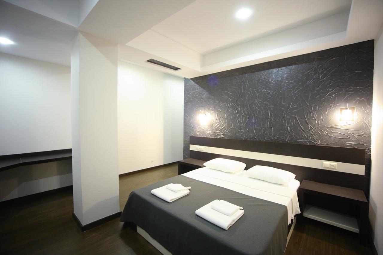 West Tower Hotel Kutaisi Exterior photo