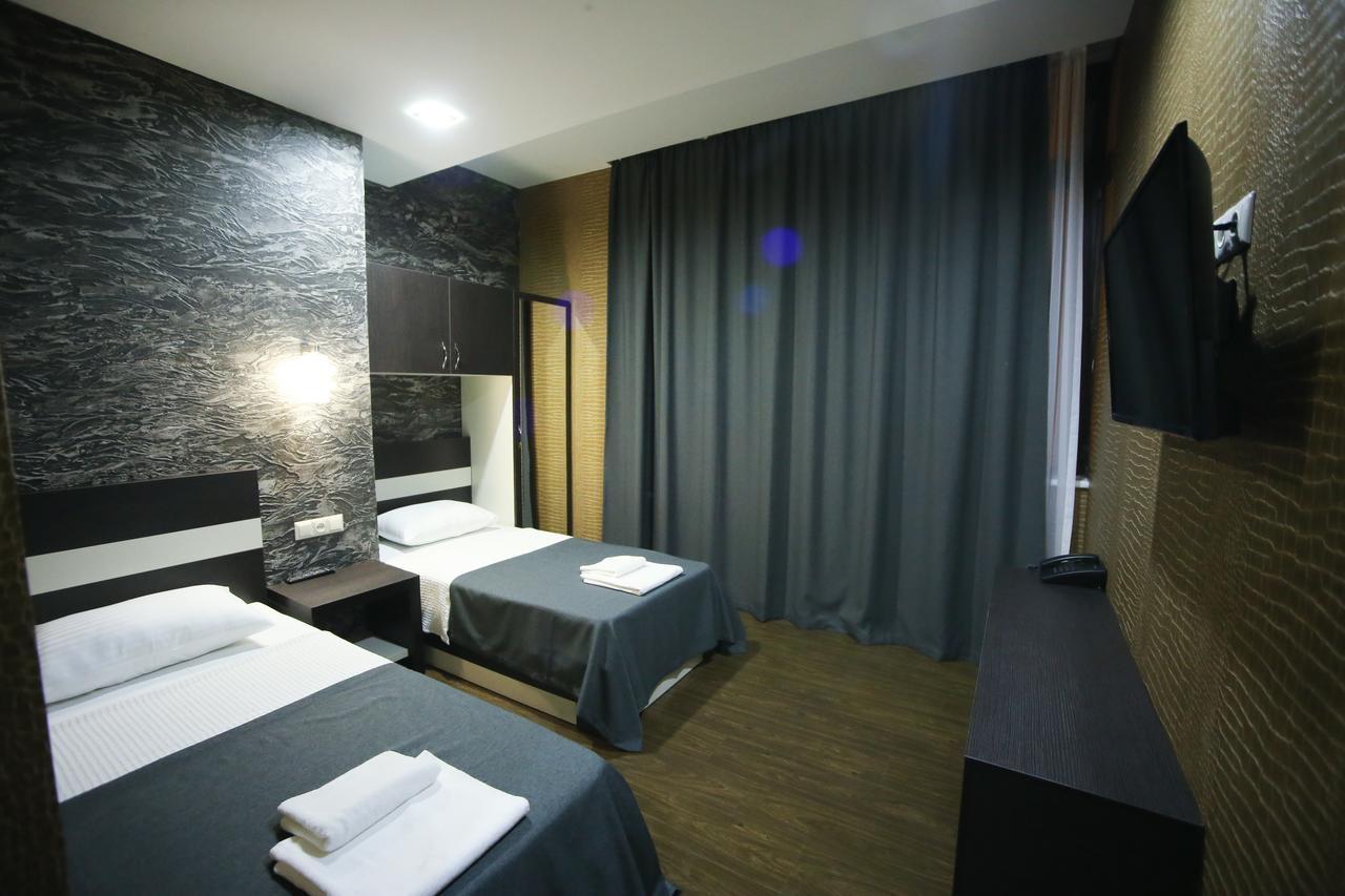 West Tower Hotel Kutaisi Exterior photo