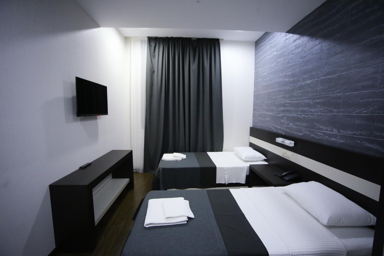 West Tower Hotel Kutaisi Exterior photo