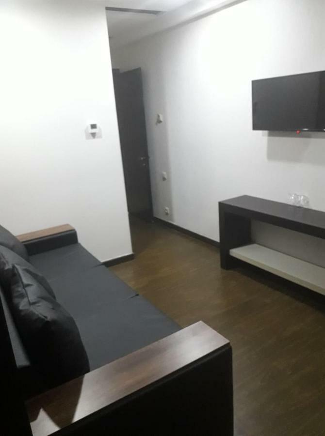 West Tower Hotel Kutaisi Exterior photo